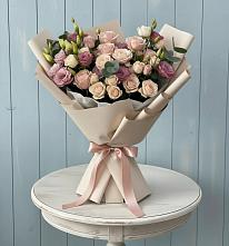 Букет цветов из:  Розы и Лизиантусы в Усадище