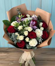 Букет цветов из:  Розы и Альстромерии в Усадище