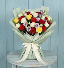 Букет цветов из:  Розы в Усадище
