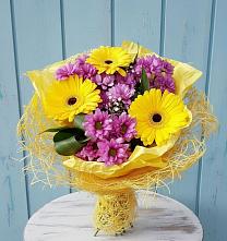 Букет цветов из:  Хризантемы и Герберы в Усадище