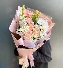 Букет цветов из:  Хризантемы и Розы в Усадище