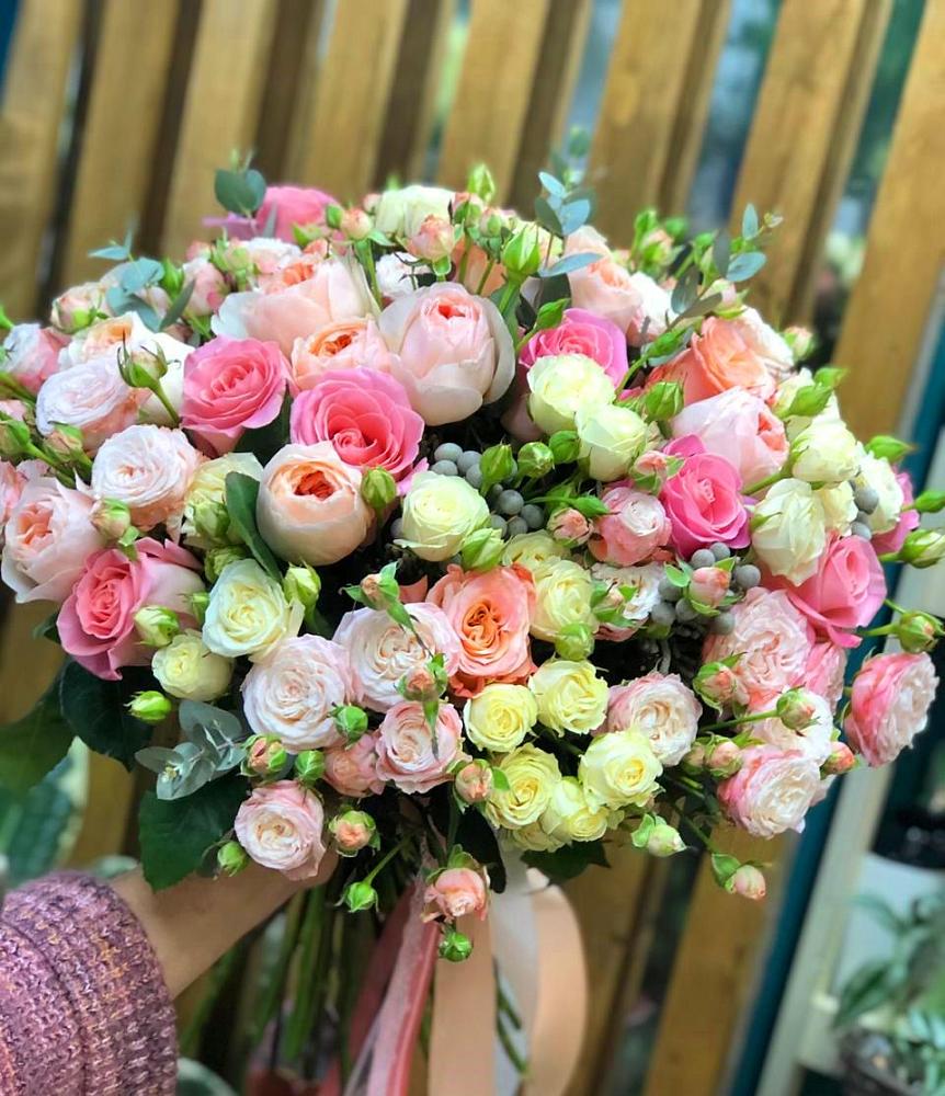 Букет цветов из: Розы в Усадище