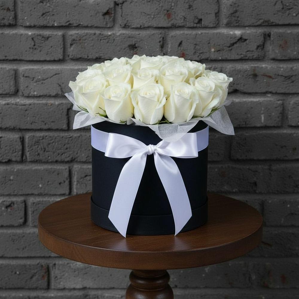 Цветочная композиция из Розы в шляпной коробке в Усадище