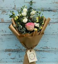 Букет цветов из:  Розы и Лизиантусы #REPLACE_PRED# Усадище