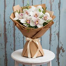 Букет цветов из:  Орхидеи и Розы #REPLACE_PRED# Усадище