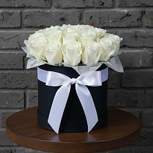 Цветочная композиция из Розы в шляпной коробке #REPLACE_PRED# Усадище